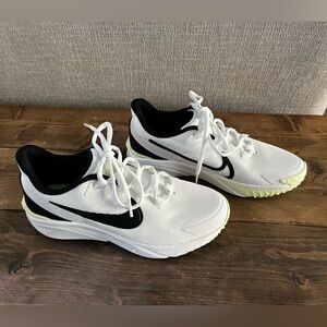 Nike Star Runner 4 - Size 6.5 - Brand New!